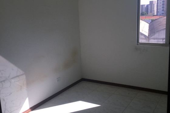 Apartamento à venda - 74m² - Umuarama-PR