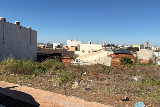 Terreno à venda - 202m² - Jardim Laguna, Umuarama-PR
